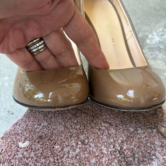 Giuseppe Zanotti patent leather heels - Picture 6 of 8